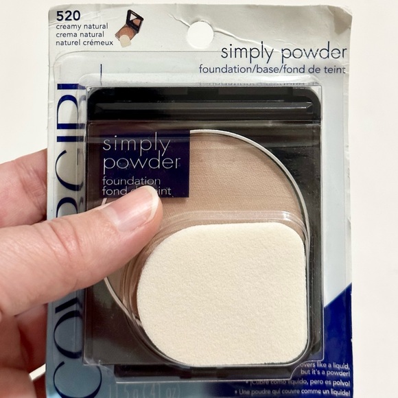 Covergirl Simply Powder Foundation - 520 Creamy Natural - Brand New in Package - Picture 4 of 5